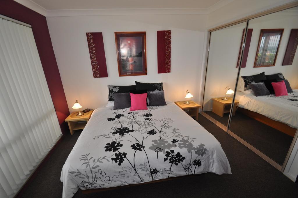 Beachfront Apartments Narooma Rom bilde